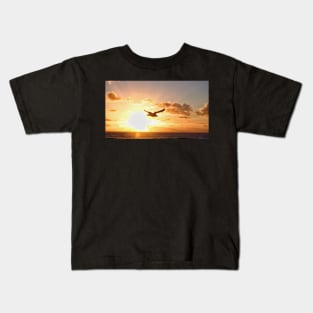 Sunset photobomb by gull Kids T-Shirt